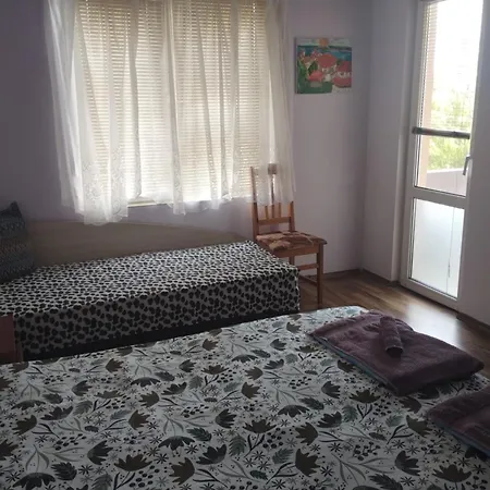 Πανσιόν Kasndra Byala (Varna)